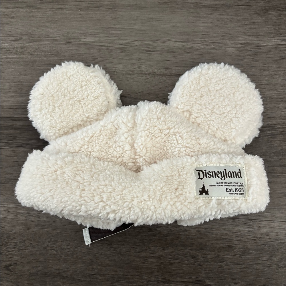 Tokyo Style Mickey Ear Sherpa Beanie NWT